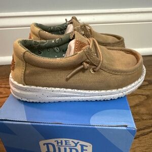 Hey Dude Wally Toddler Size 8 - Walnut